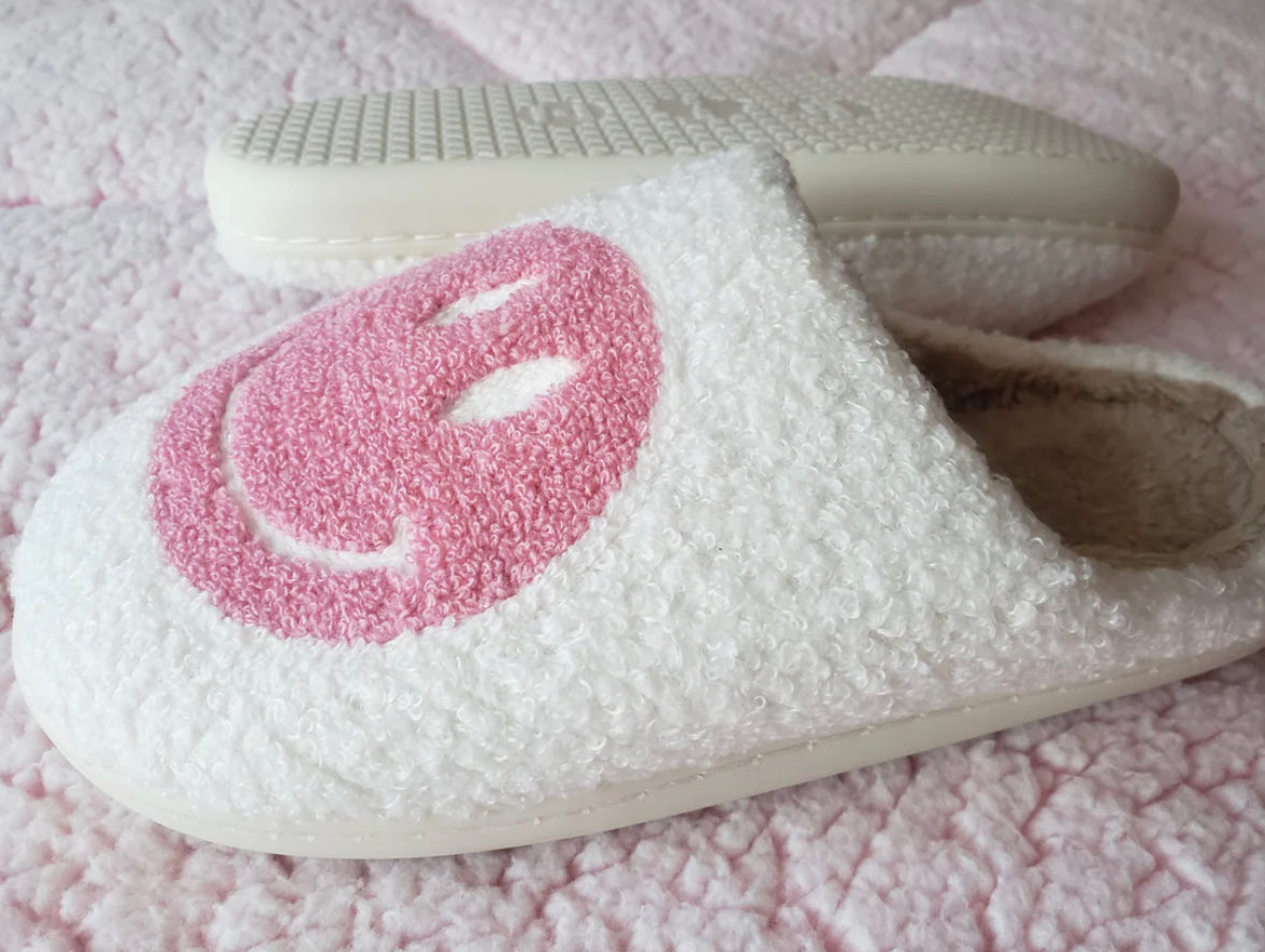 ‘SMILEY’ white/pink slippers