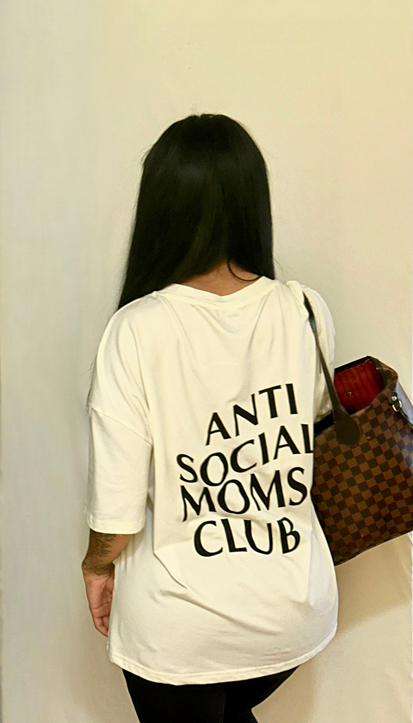 ‘ANTI SOCIAL MOMS CLUB’ tee