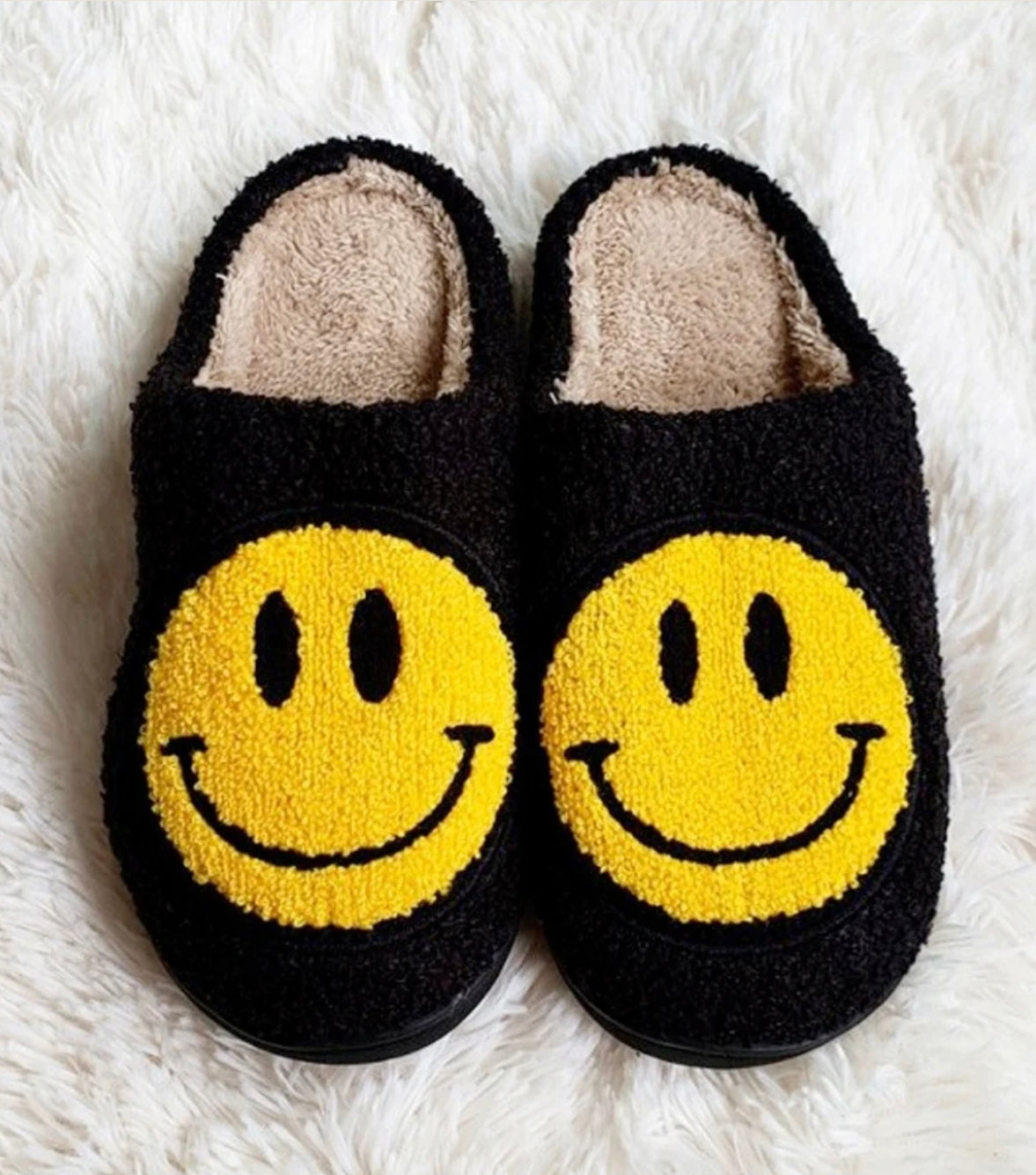 ‘SMILEY’ black slippers