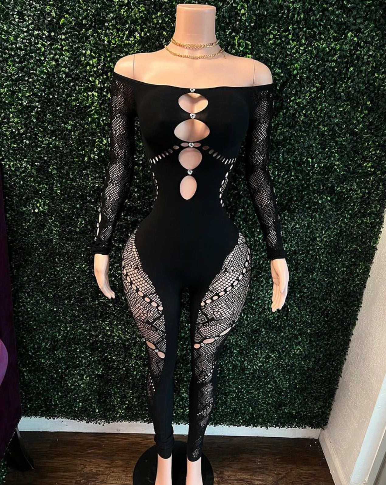 ‘SERVING LOOKS’ catsuit